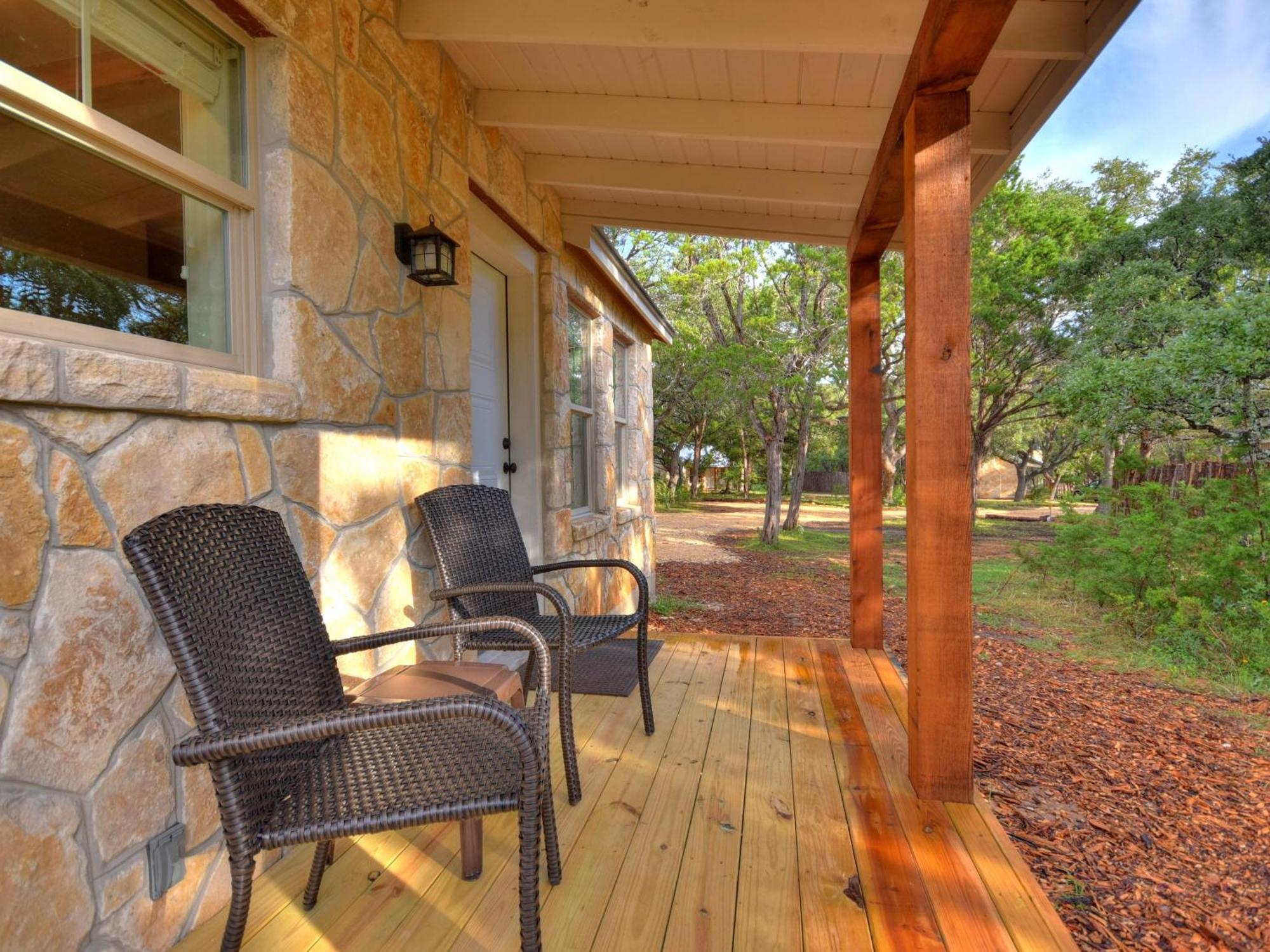 Cabins At Flite Acres - Coyote Cabin ウィンバリー エクステリア 写真